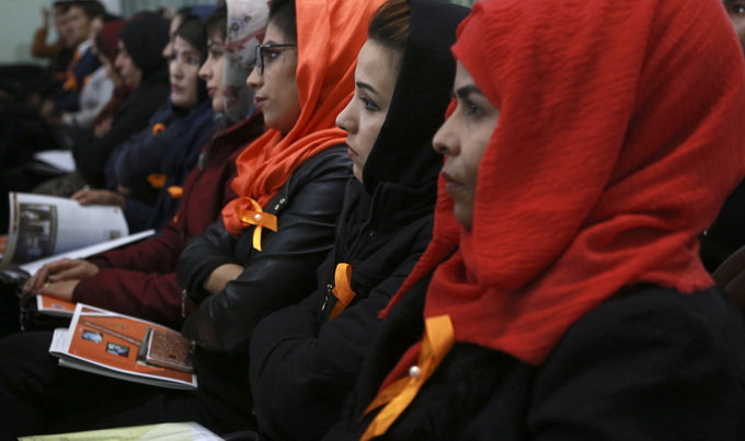 阿塔要求阿富汗妇女必须在公共场合遮盖面部最好身着罩袍