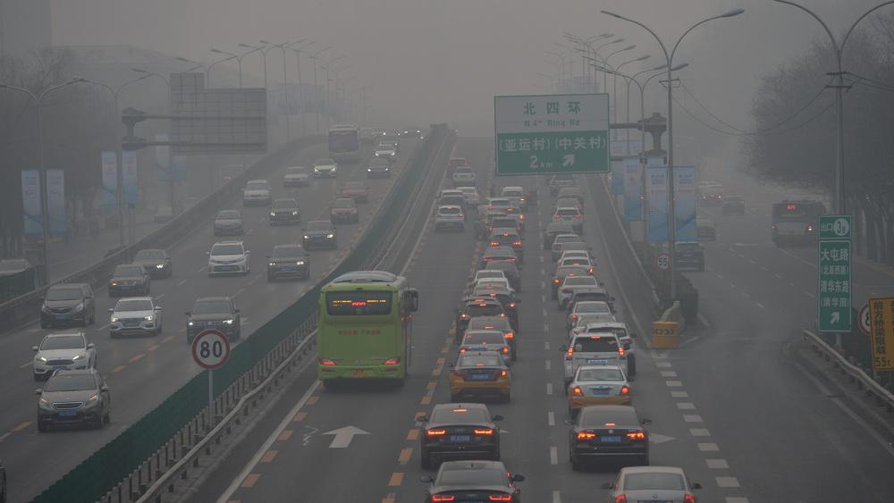 北京发布大雾黄警！局地能见度小于500米