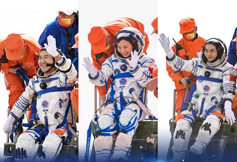 三位宇航员图片