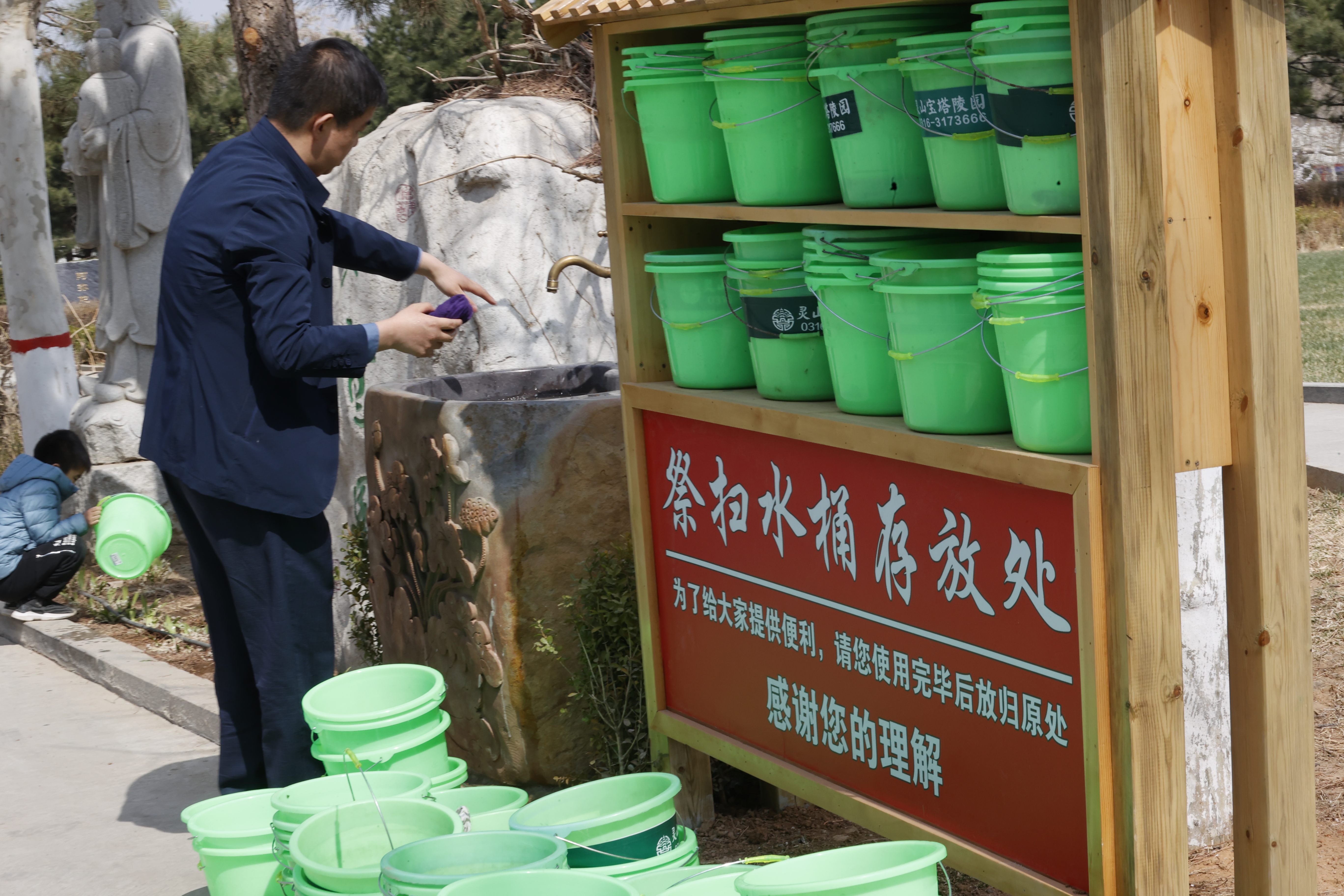 低碳环保节地，灵山宝塔陵园推出绿色生态树葬、草坪葬